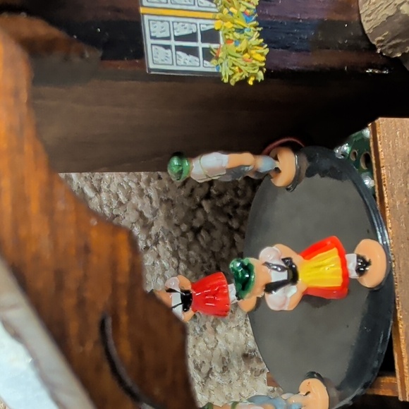 NIB Made In Germany Animated Clock. - Picture 11 of 15